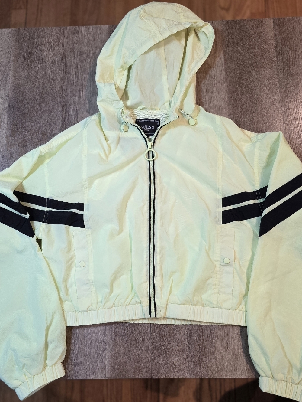 GUESS-Naynay Lemon-Hooded Cropped Windbreaker with Black Stripes. Size M. NWT